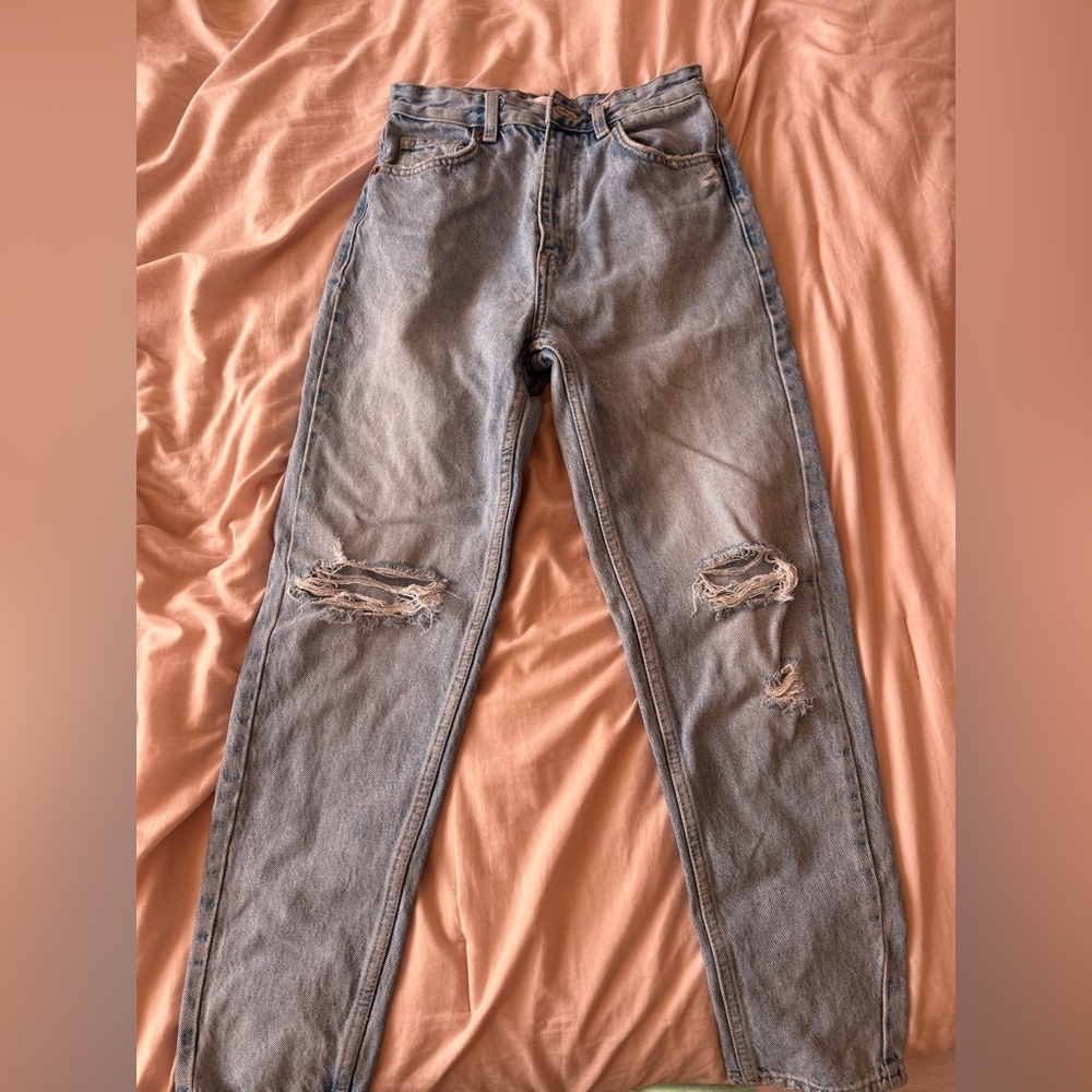 Zara ripped mom jeans